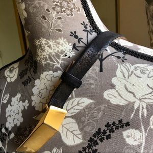 🌎SALE🌎 Donna Karan Mod Leather Belt